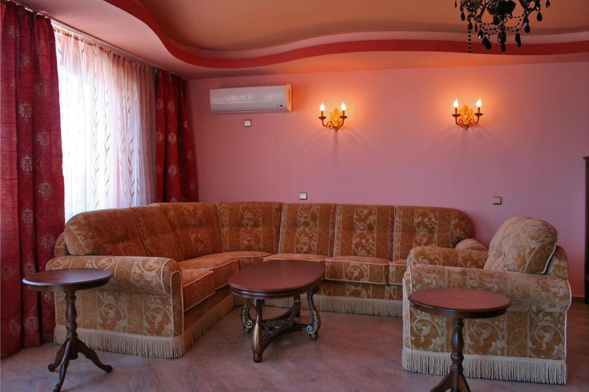 South Beach Hotel Zarewo Exterior foto